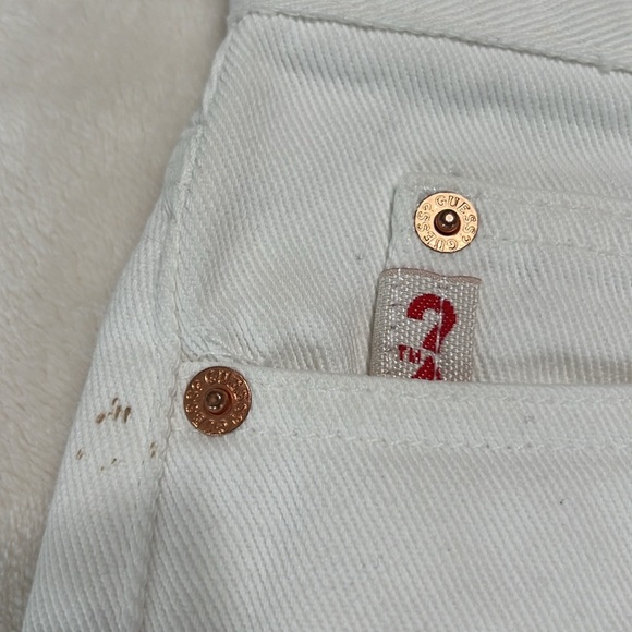Vintage Guess Jeans White Denim Shorts Women’s Size 28 Triangle Logo - Picture 10 of 10
